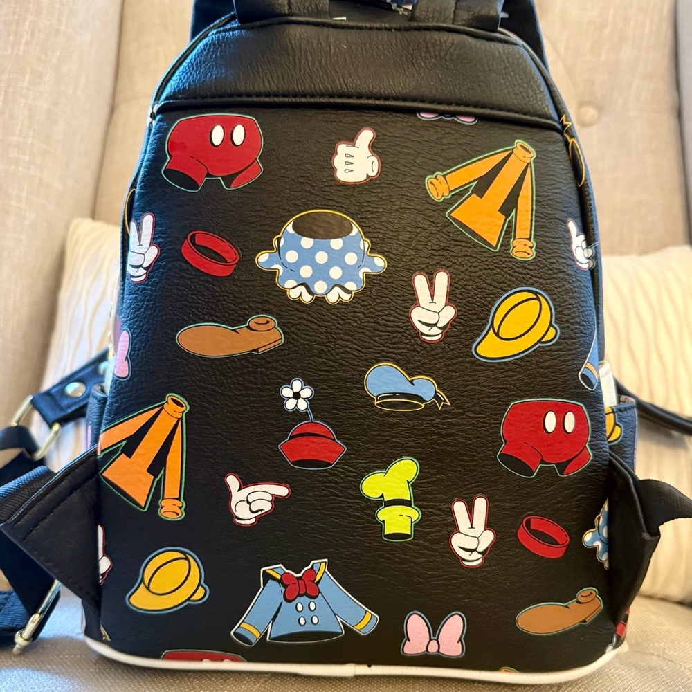 Disney Loungefly "Sensational Six" Outfits Mini Backpack - Picture 9 of 11